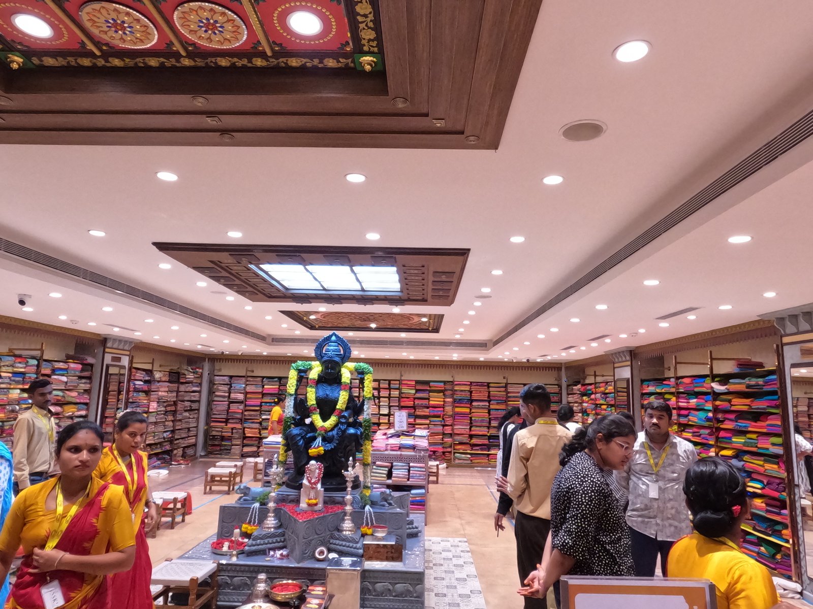 Local shopping in Davanagere